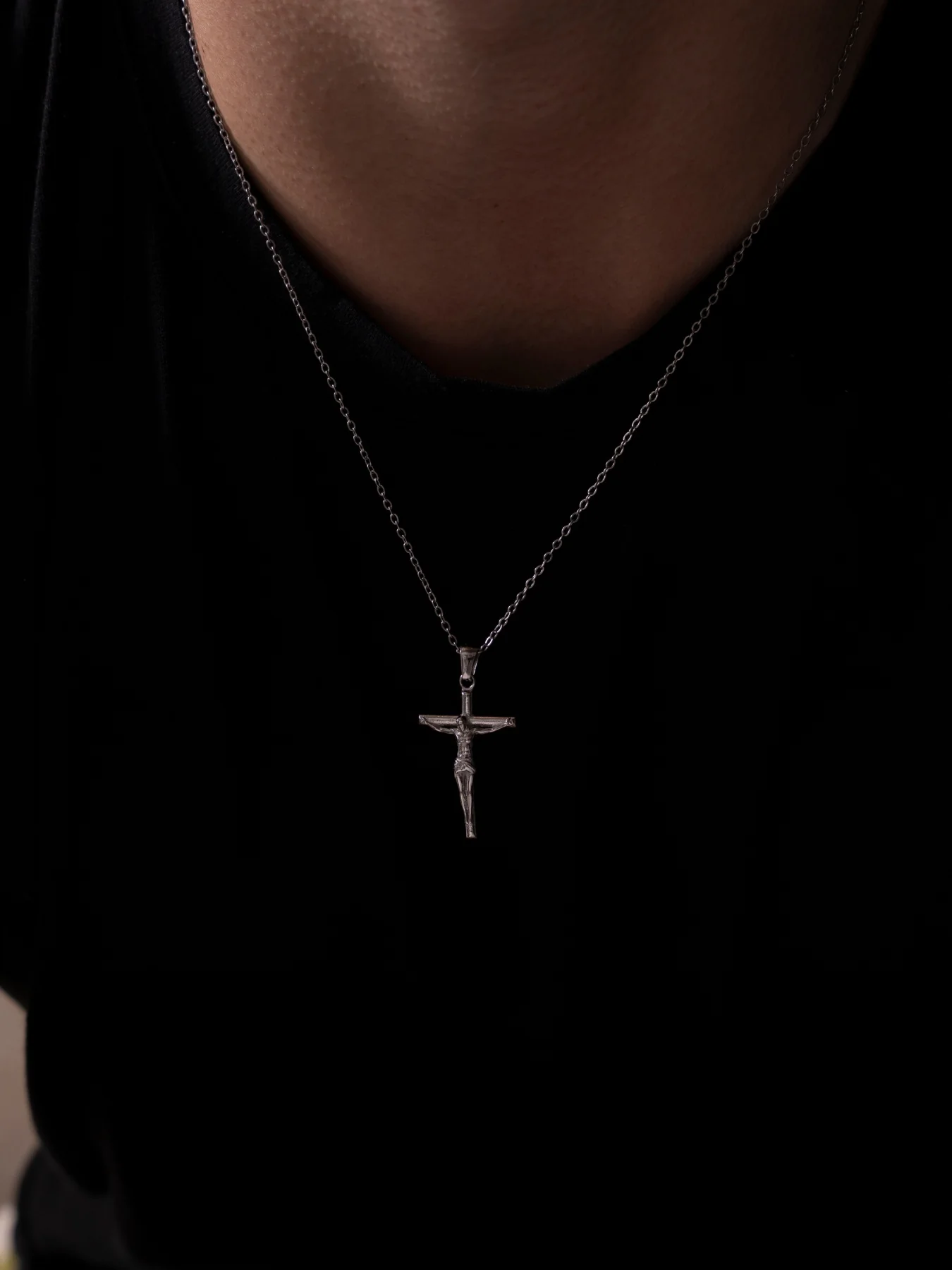 CRUCIFIX CHAIN | Silver - Image 4