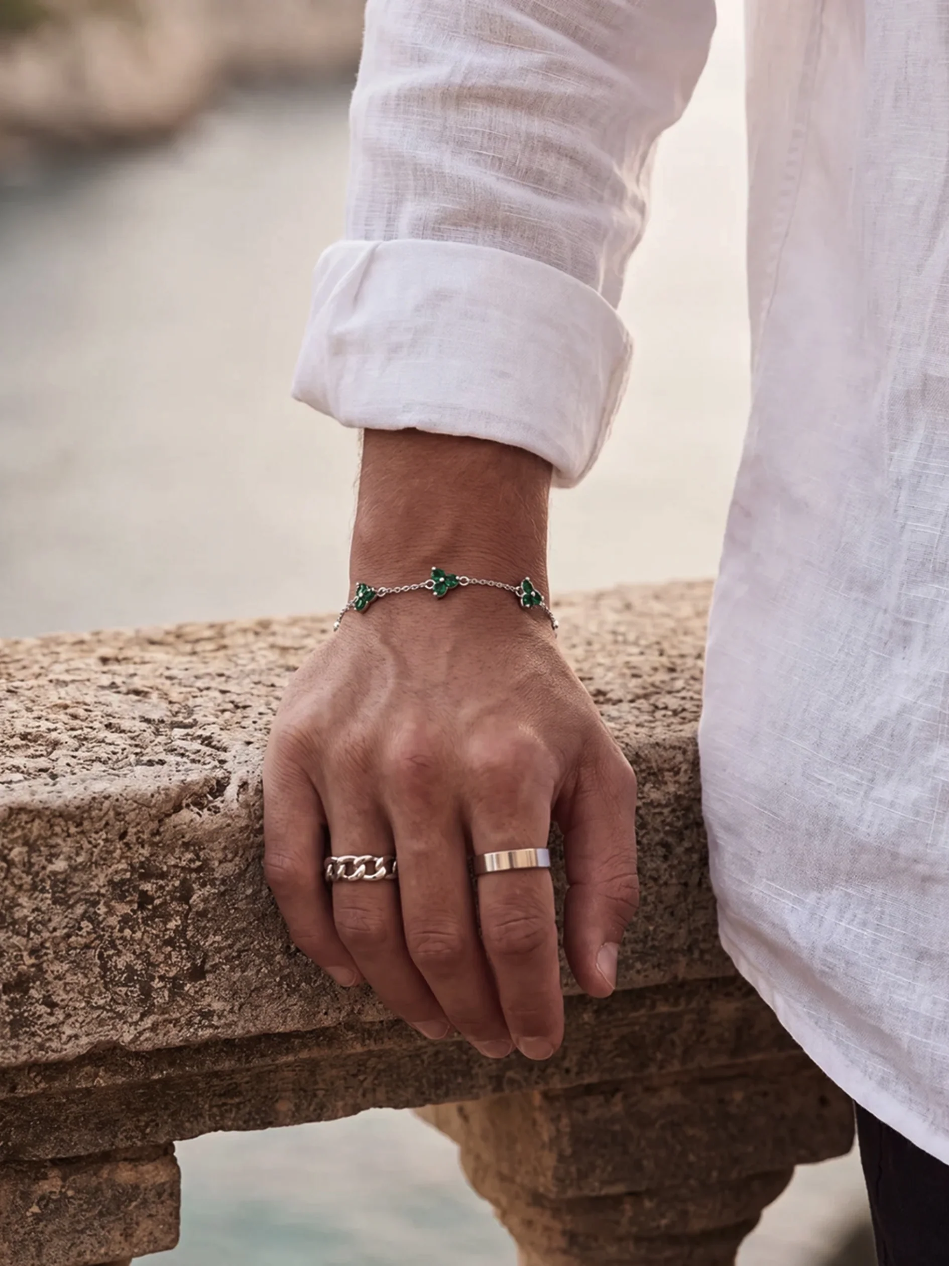 GREEN CLOVER BRACELET | Silver - Image 9