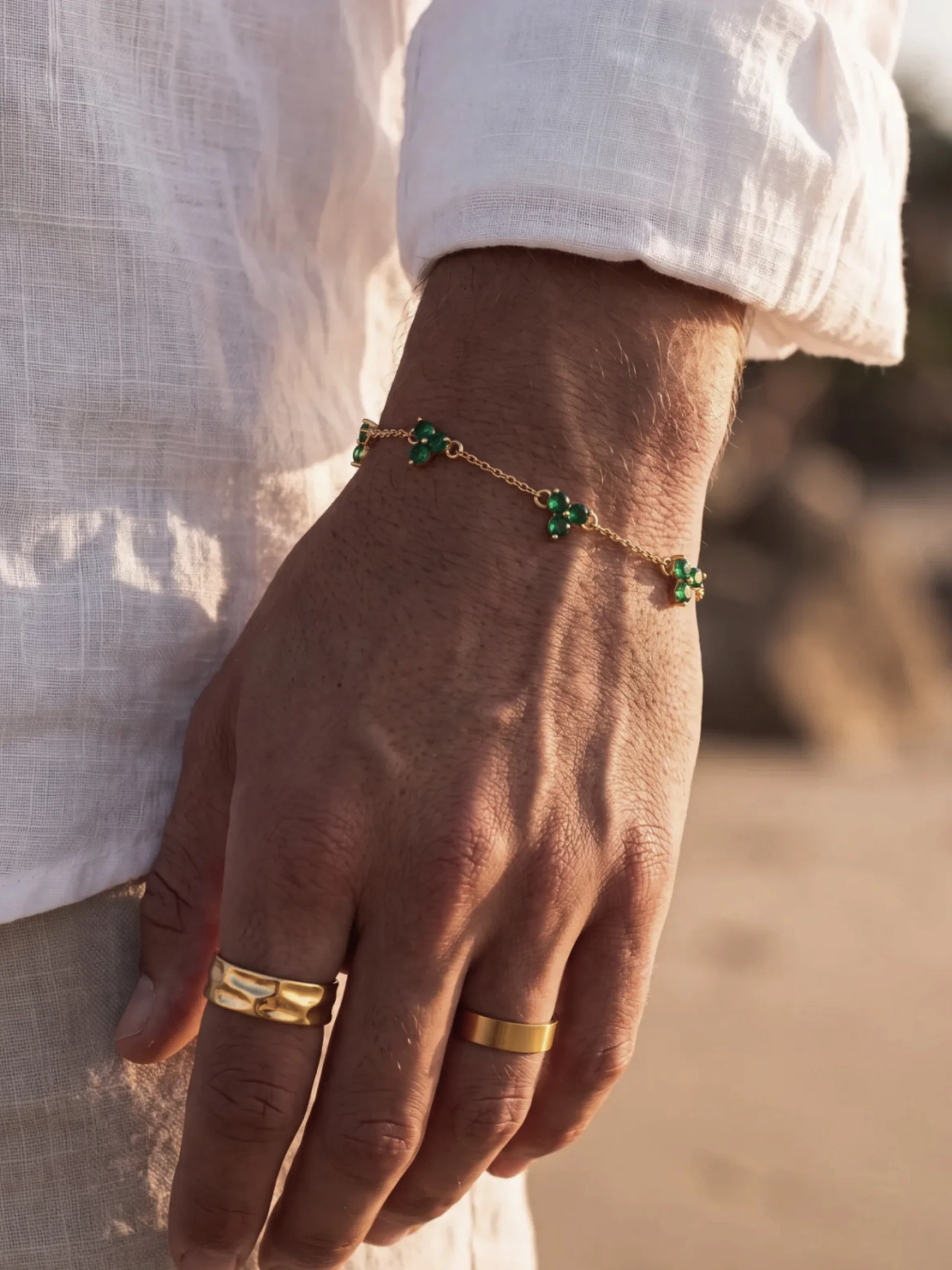 GREEN CLOVER BRACELET | 18K Gold - Image 2