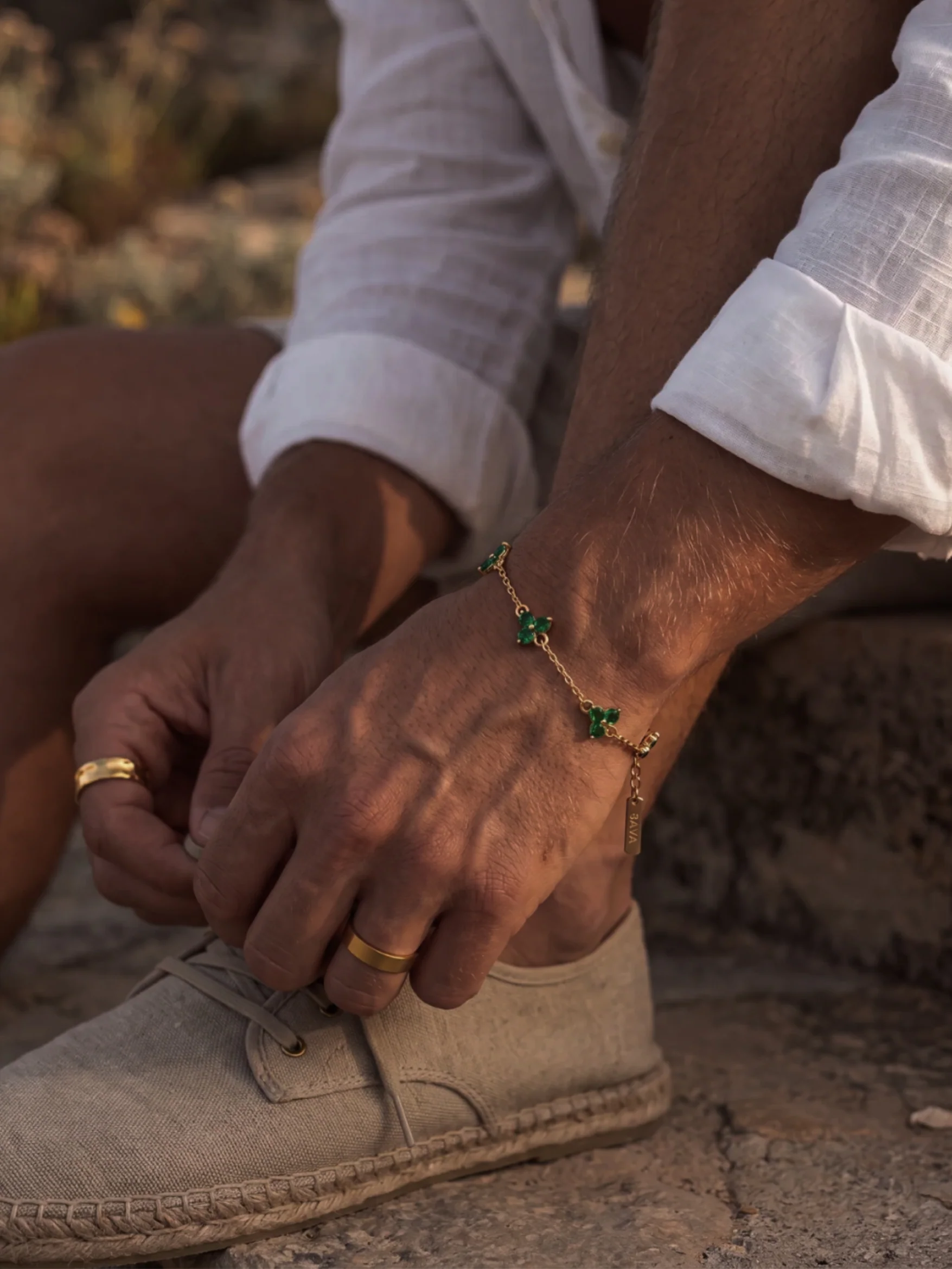 GREEN CLOVER BRACELET | 18K Gold - Image 5