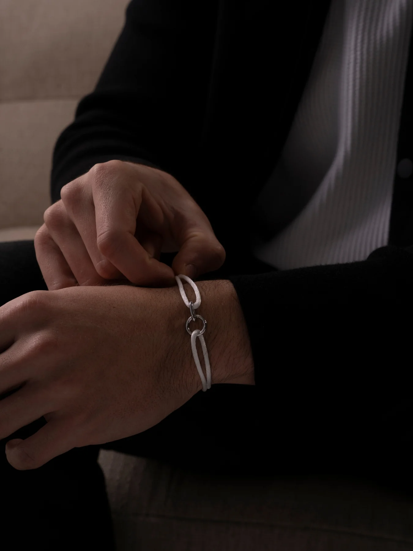 SNOW UNITY BRACELET | Silver - Image 4