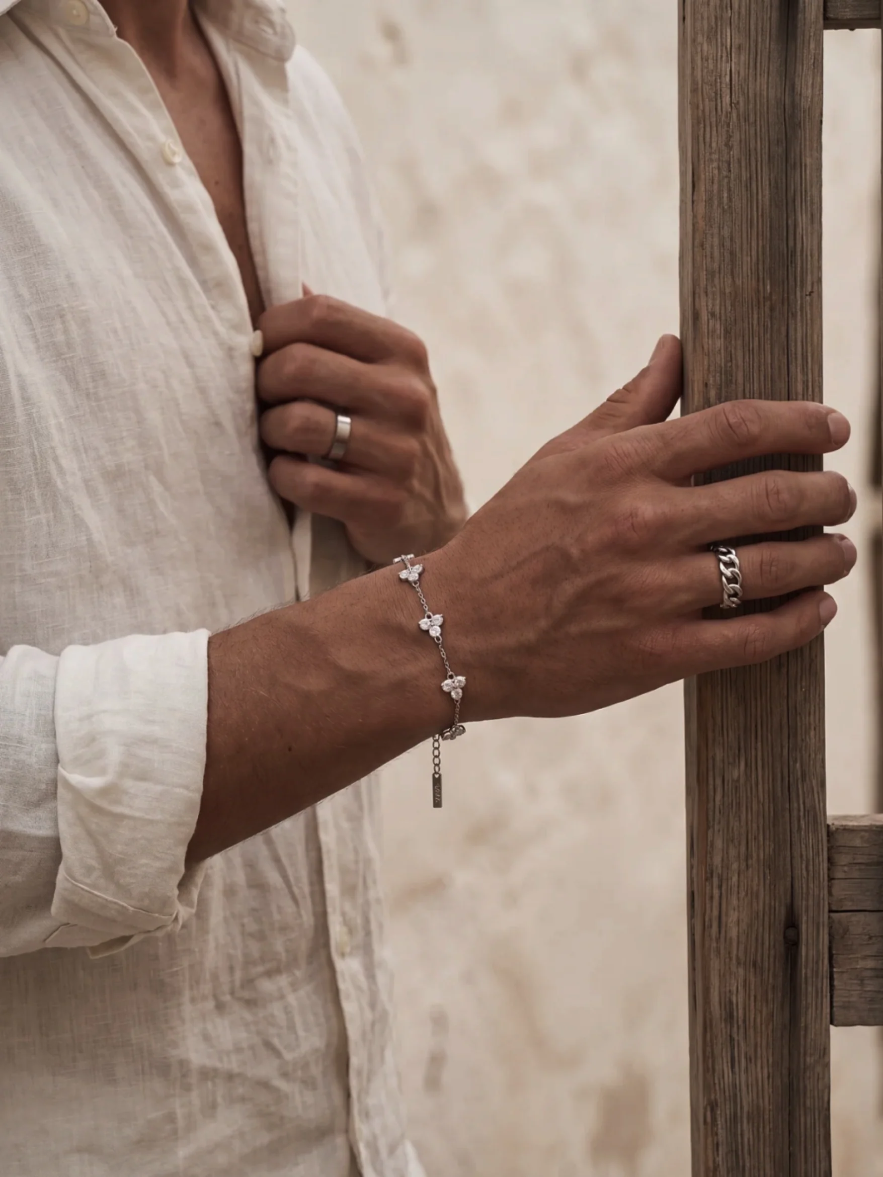 WHITE CLOVER BRACELET | Silver - Image 8